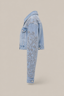 Load image into Gallery viewer, catalog-nr3963-light-wash-denim-jacket-reference — stone gray product side image