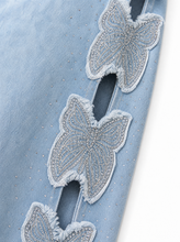 Load image into Gallery viewer, light wash distressed ripped wide leg jeans - detail