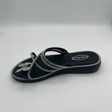 Load image into Gallery viewer, Crystal Cross-Strap Platform Slide Sandal
