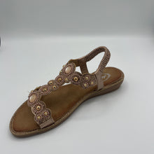 Load image into Gallery viewer, Medallion Circle Comfort T-Strap Sandal
