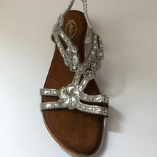 Load image into Gallery viewer, White Crystal Slingback Sandals with Floral Pattern (SILVER)