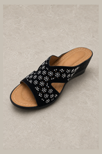 Load image into Gallery viewer, Black Low Wedge Heel Sandals Decorated With White Crystal Flower Patterns — stone grey product image
