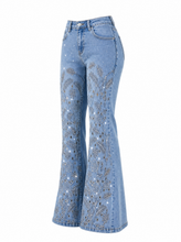 Load image into Gallery viewer, catalog nr4010 light wash denim pants reference - product-three-quarter-front
