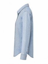Load image into Gallery viewer, light wash denim button down shirt - product-side
