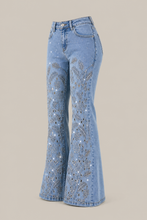 Load image into Gallery viewer, catalog-nr4010-light-wash-denim-pants-reference — stone gray product three-quarter front image
