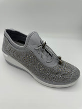 Load image into Gallery viewer, Crystal-Embellished Slip-On Gym Shoe
