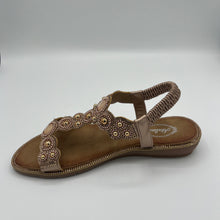 Load image into Gallery viewer, Medallion Circle Comfort T-Strap Sandal
