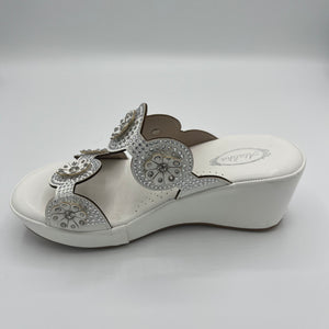 Pure Elegance Platform Slide with Crystal Medallion Embellishments