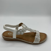 Load image into Gallery viewer, Medallion Circle Comfort T-Strap Sandal
