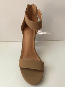 Tan Strappy High Heels. Tan camel colored sandal high heels with large straps. Chunky heel. Secure fit with zipper closed heel backing. Open toe sandal. Good for parties and fancy events.